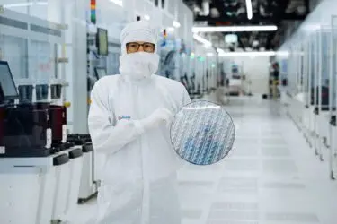 A closer look at GaN switches: benefits, limitations and gate-drive challenges