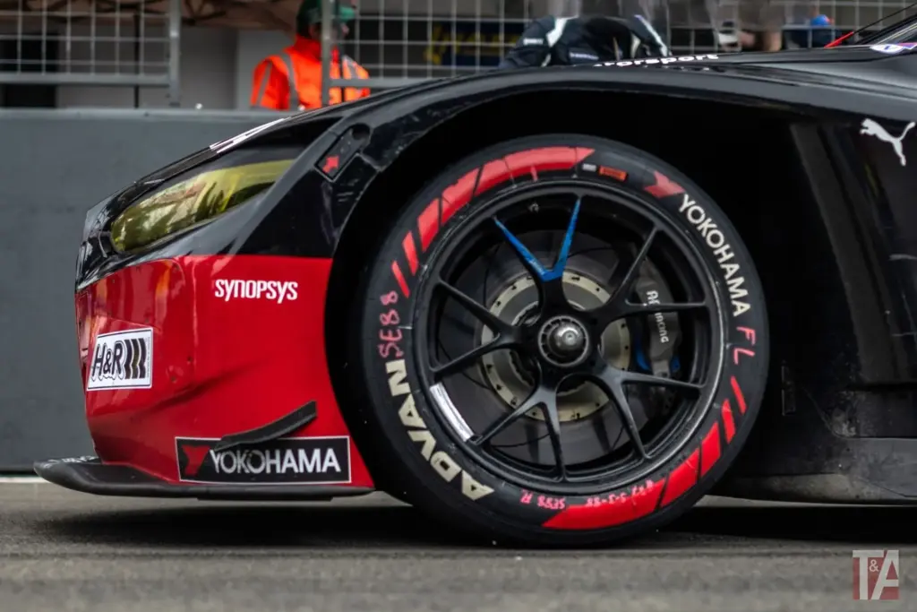 Advan liveried BMW M Motorsport wins NLS Speed Trophy championship on Yokohama tyres
