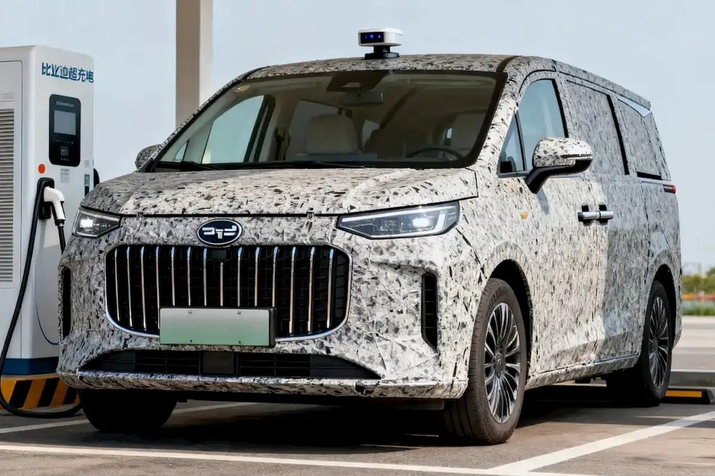 BYD-Ocean-MPV-spotted
