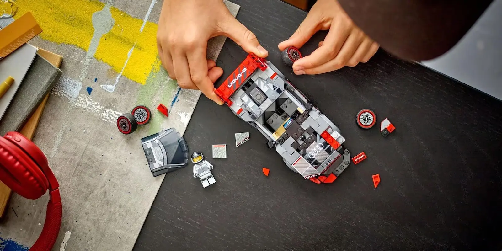 LEGO® Speed Champions Audi S1 e-tron quattro Race Car 76921