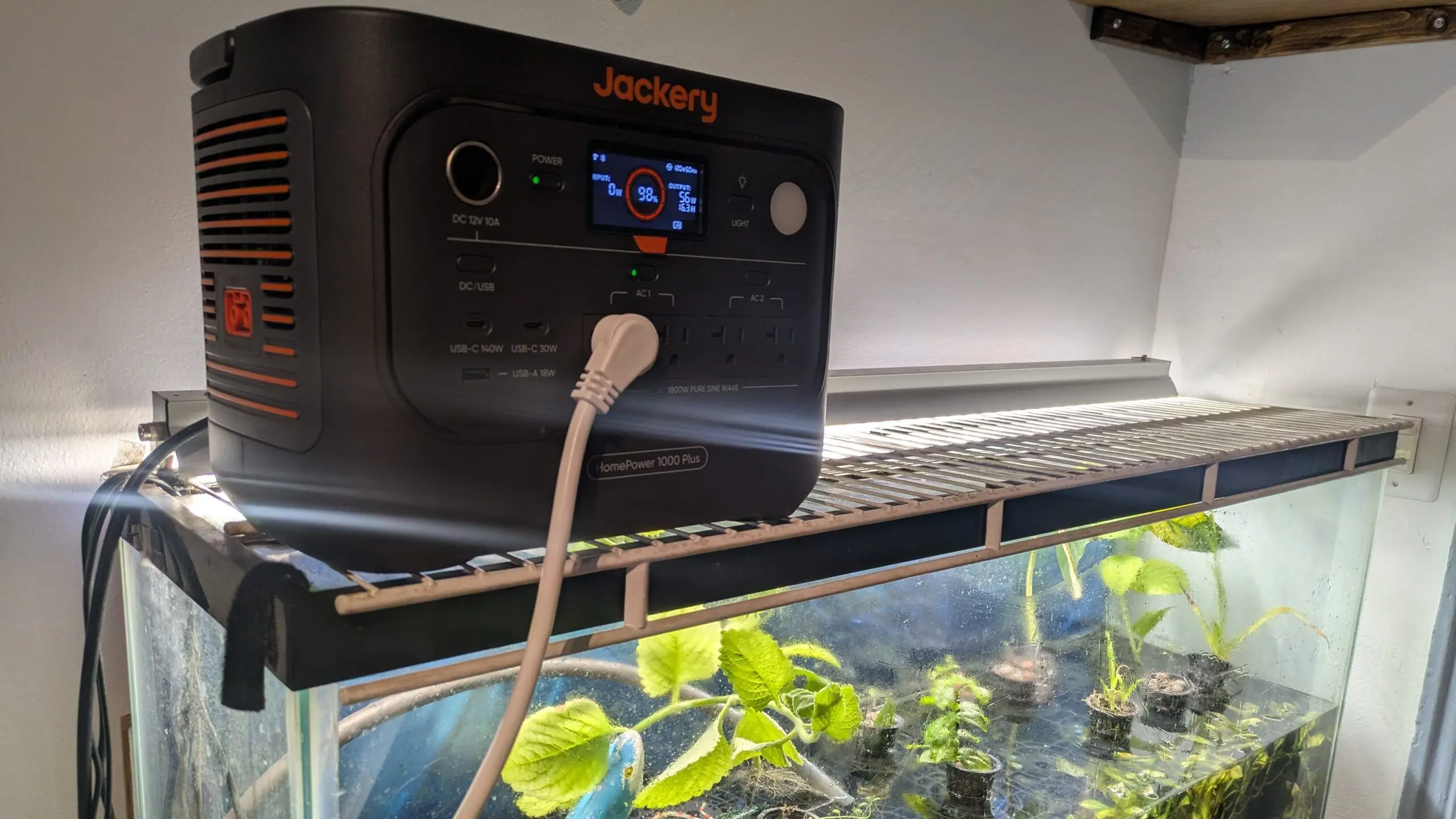 HomePower 1000 Plus v2
