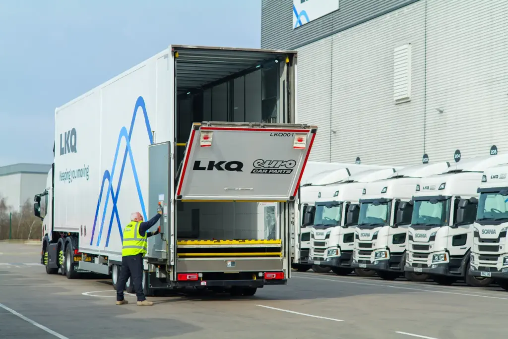 LKQ: heads roll as board braces for disappointing Q3 results