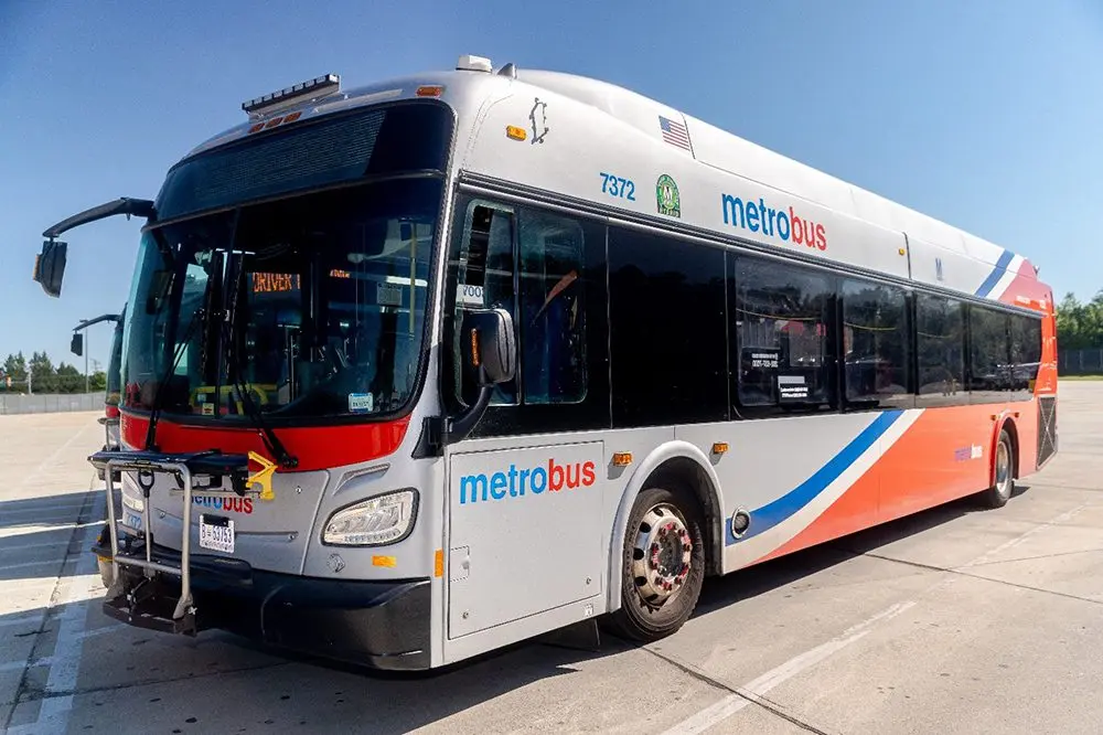 New Flyer secures additional order of 100 hybrid and electric transit buses for Washington Metro
