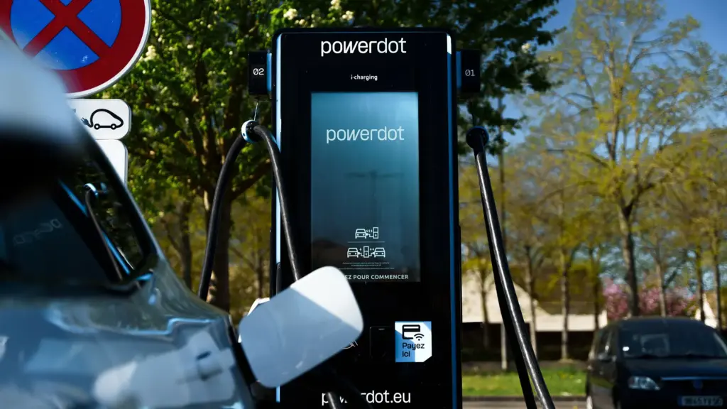 Powerdot and Hubject bring Plug & Charge to 7,000 charge points in Europe