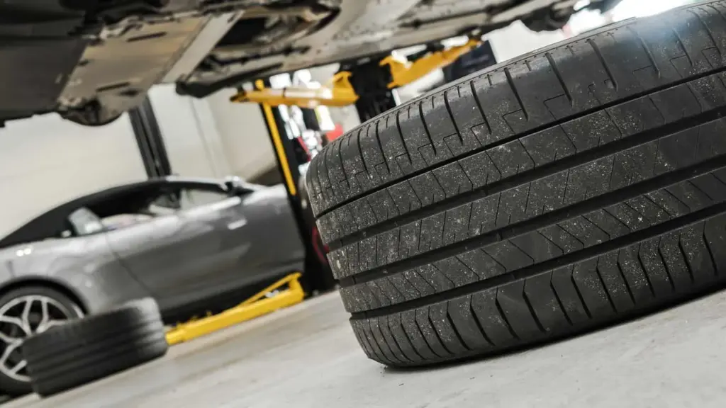 Tire Inventory Strategies to Protect Profits Without Losing Sales