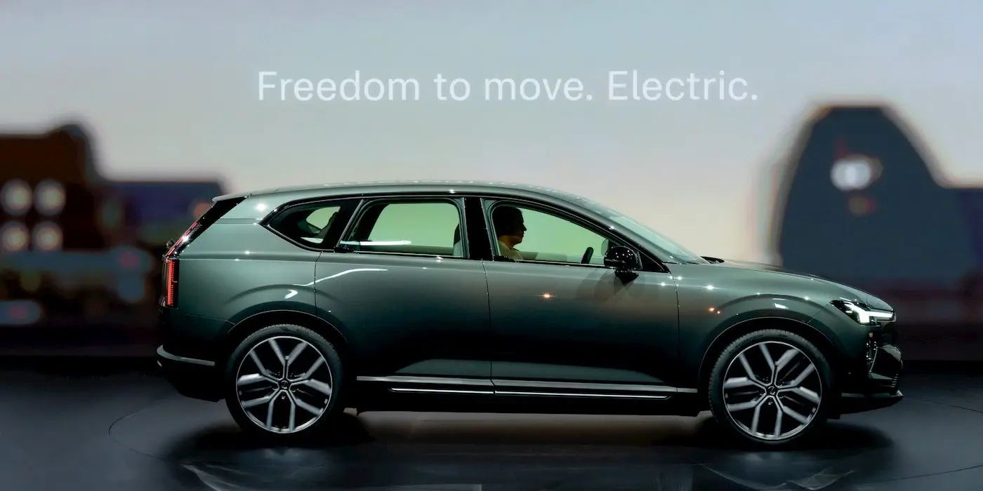 Volvo-lower-priced-EV-2027