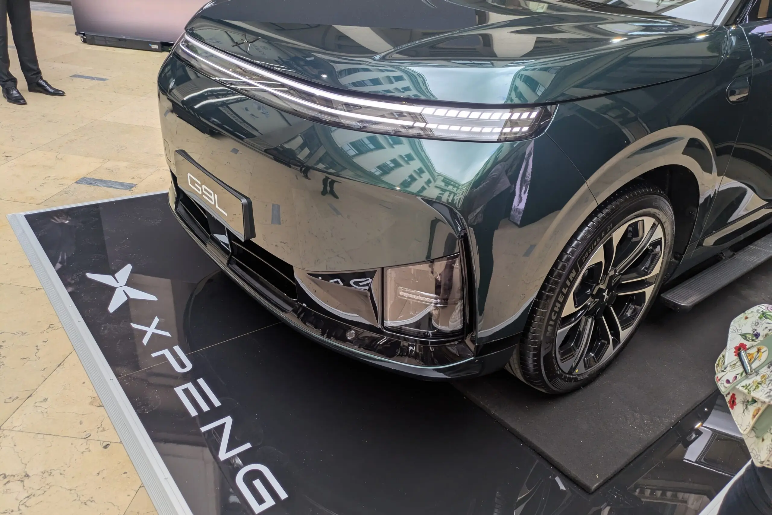 XPENG G9L Paris Motor Show. Photo by Larry Evans